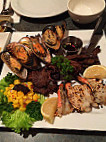 7 Seas Seafood Grill food