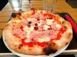 Pizzeria Glacier Rossini food
